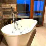 Jasna Centrum M - Free Jacuzzi & Sauna And Chopok View Апартаменты *