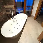 Jasna Centrum M - Free Jacuzzi & Sauna And Chopok View Апартаменты *