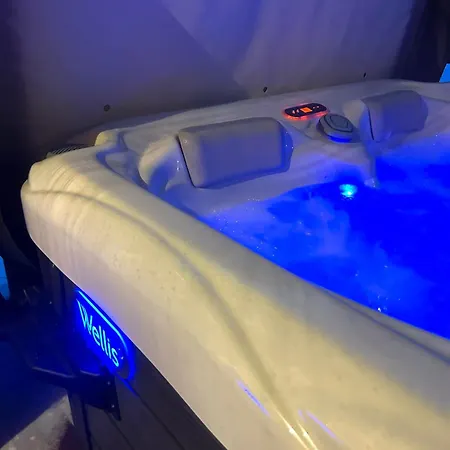 Jasna Wellness Maxim Jacuzzi & Sauna